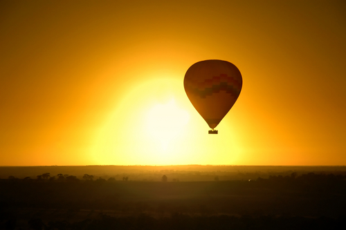 heissluftballon sonnenuntergang